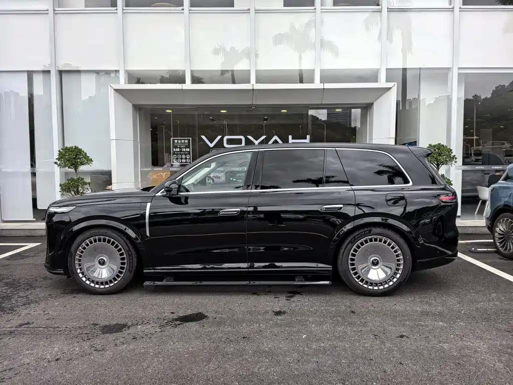 VOYAH Taishan — миниатюра 9