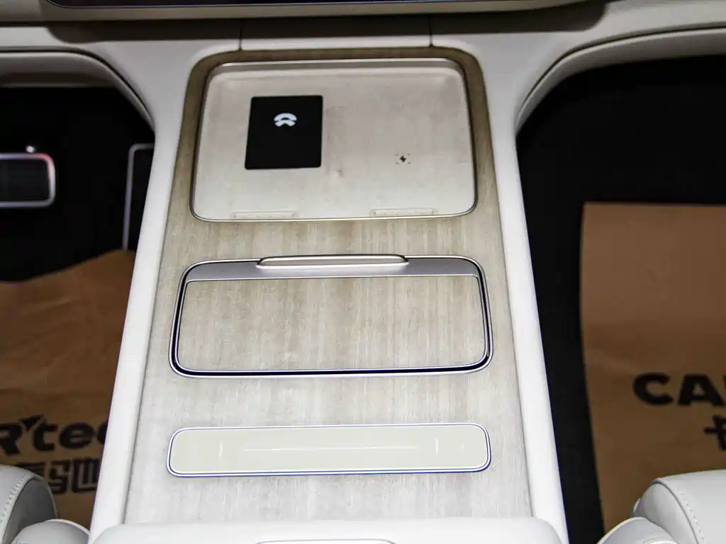NIO ES8 2026 мест Executive Luxury