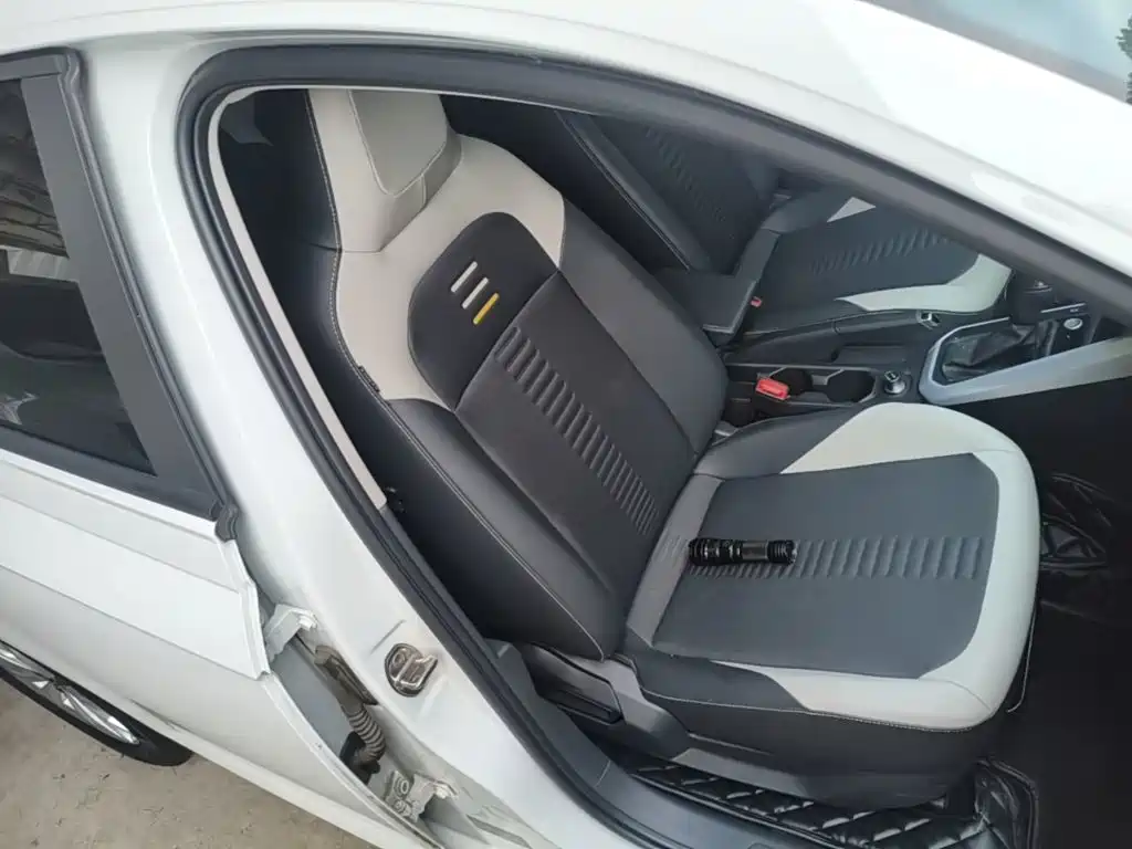 Volkswagen Polo — миниатюра 25
