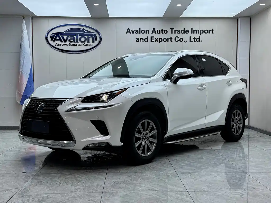 Lexus NX 2021