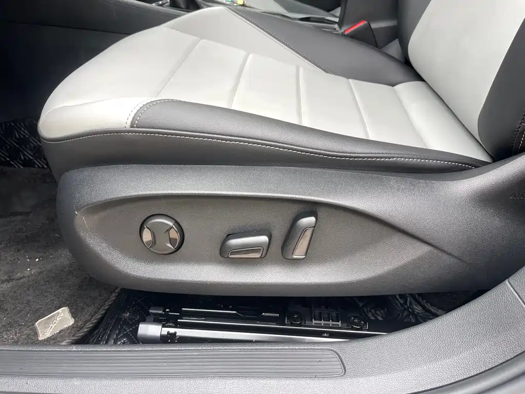 Volkswagen Bora — миниатюра 10