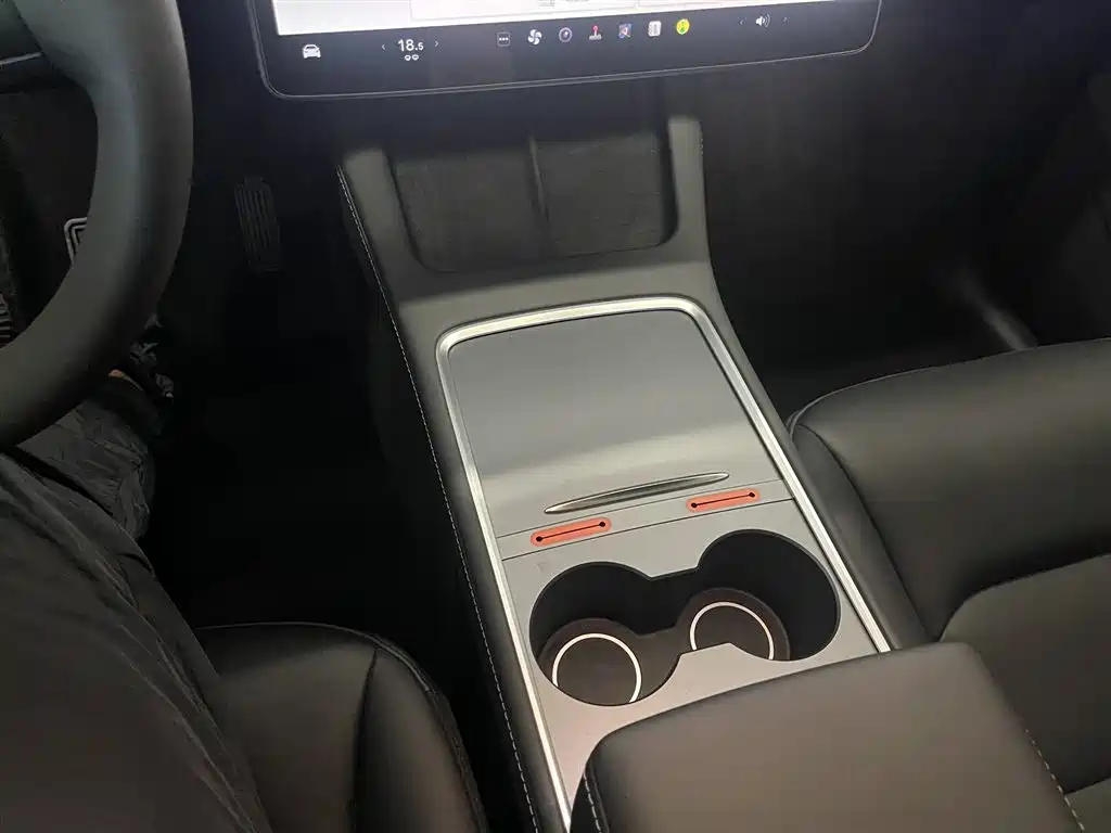 Tesla Model Y — фотографии объявления, Фото 21