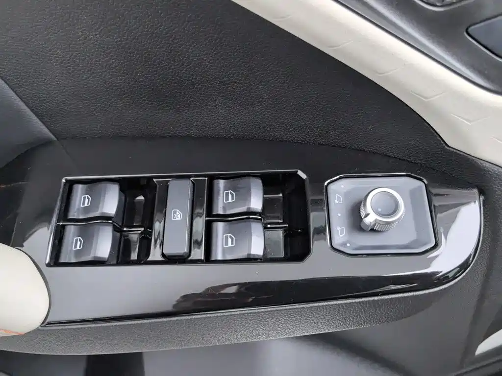 Haval Chitu — миниатюра 9