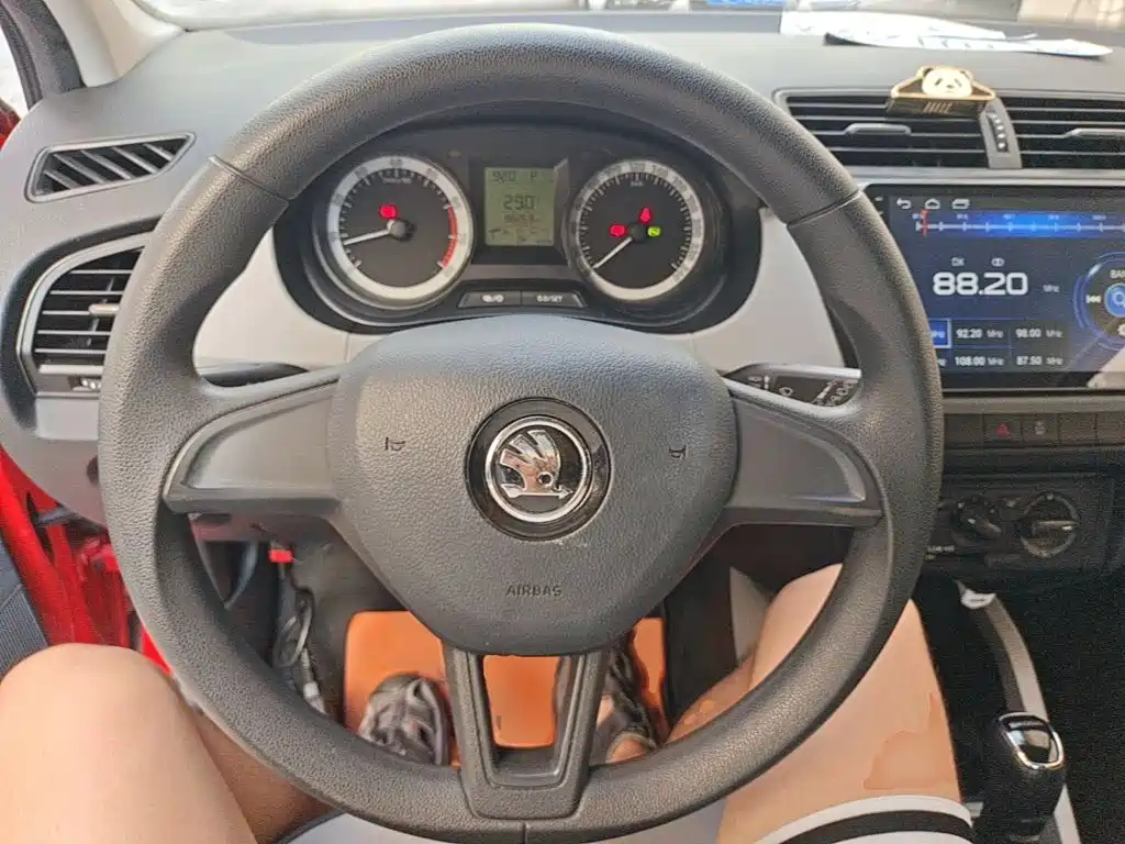 Skoda Fabia — миниатюра 11