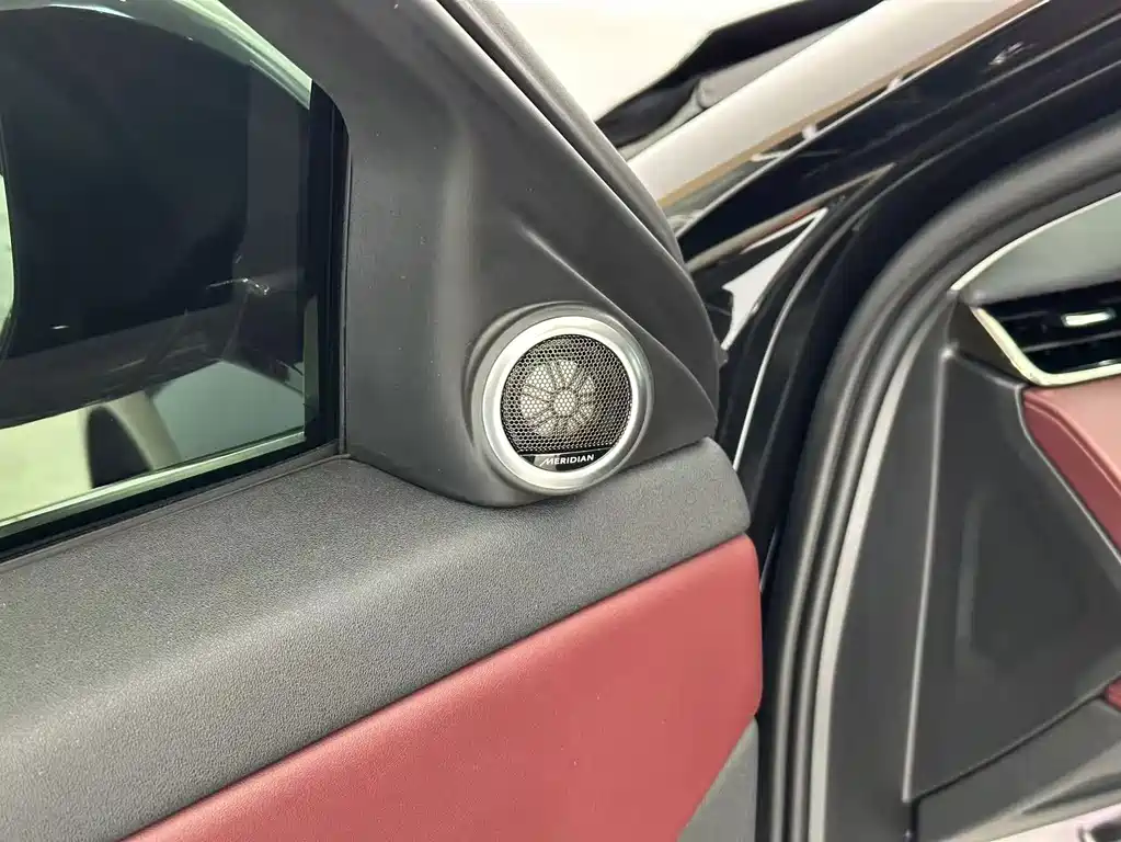 Land Rover Evoque — миниатюра 12