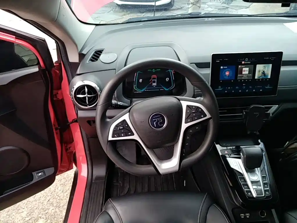 BYD Yuan EV — миниатюра 11
