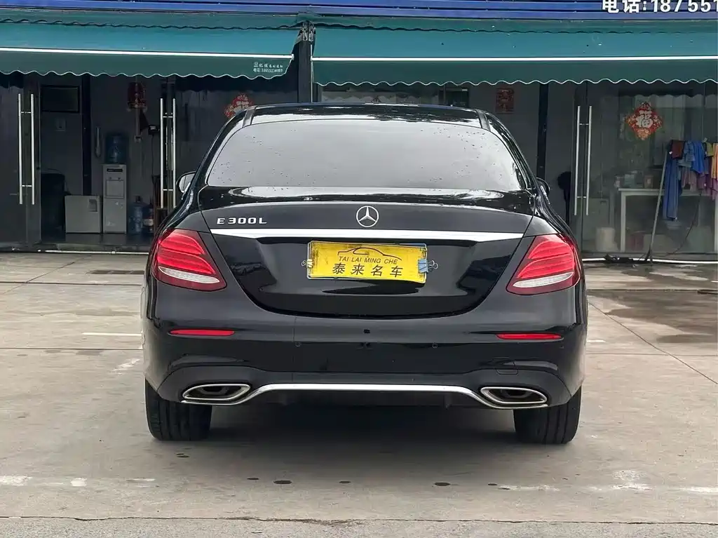 Mercedes-Benz E-Class — миниатюра 9