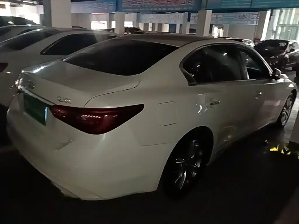 Infiniti Q50L — миниатюра 7