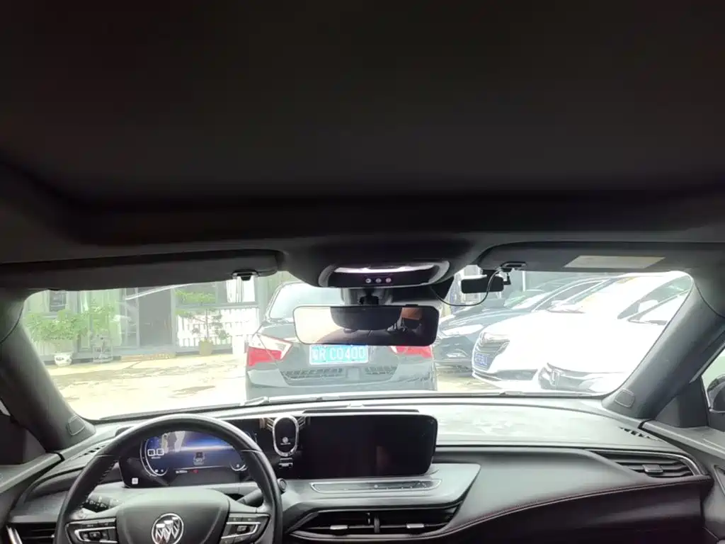 Buick Verano — миниатюра 18