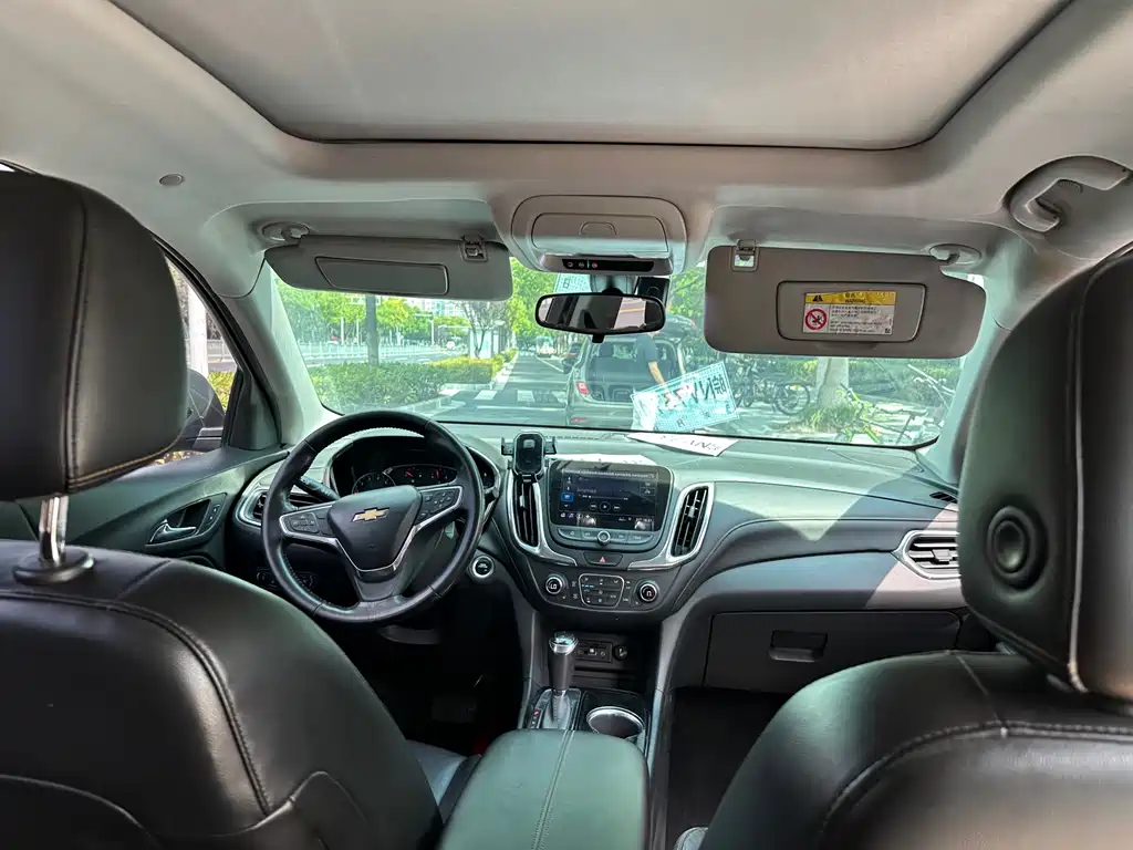 Chevrolet Equinox — миниатюра 14
