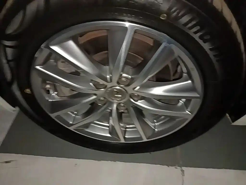 Infiniti Q50L — миниатюра 23