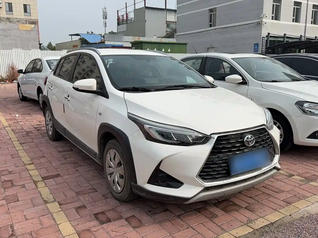 Toyota Yaris L — миниатюра 7