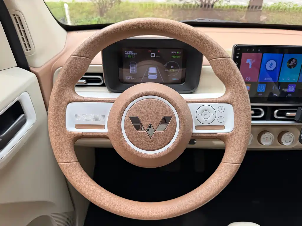 Wuling MINIEV — миниатюра 8