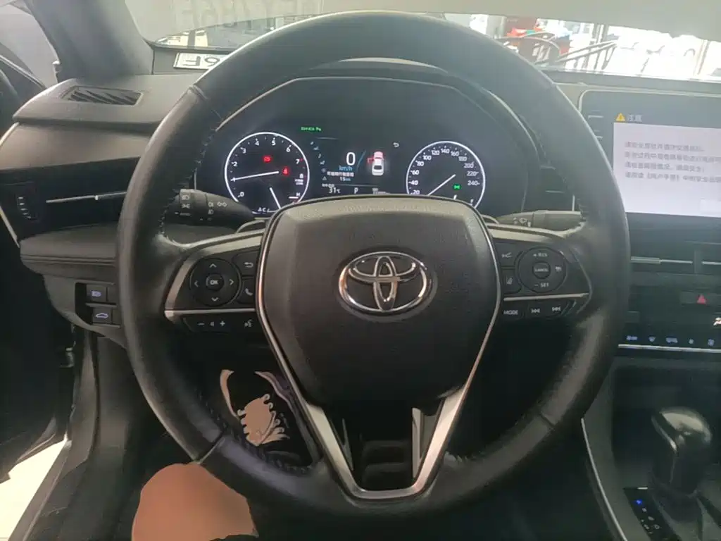 Toyota Avalon — миниатюра 11