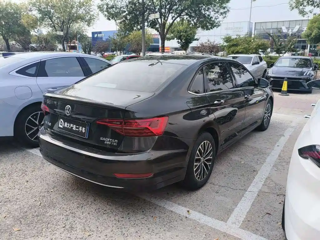 Volkswagen Sagitar — миниатюра 4