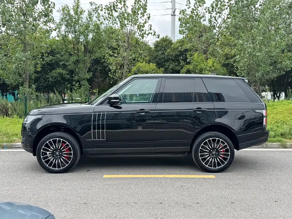 Land Rover Range Rover — миниатюра 4