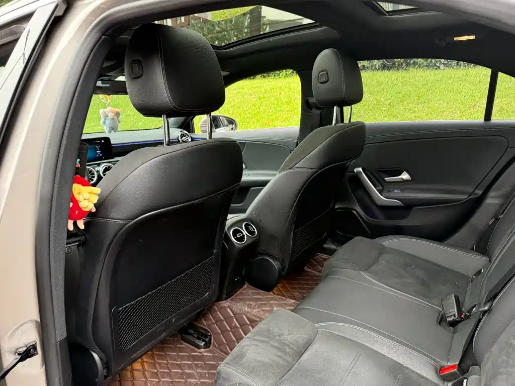 Mercedes-Benz A-Class — миниатюра 11