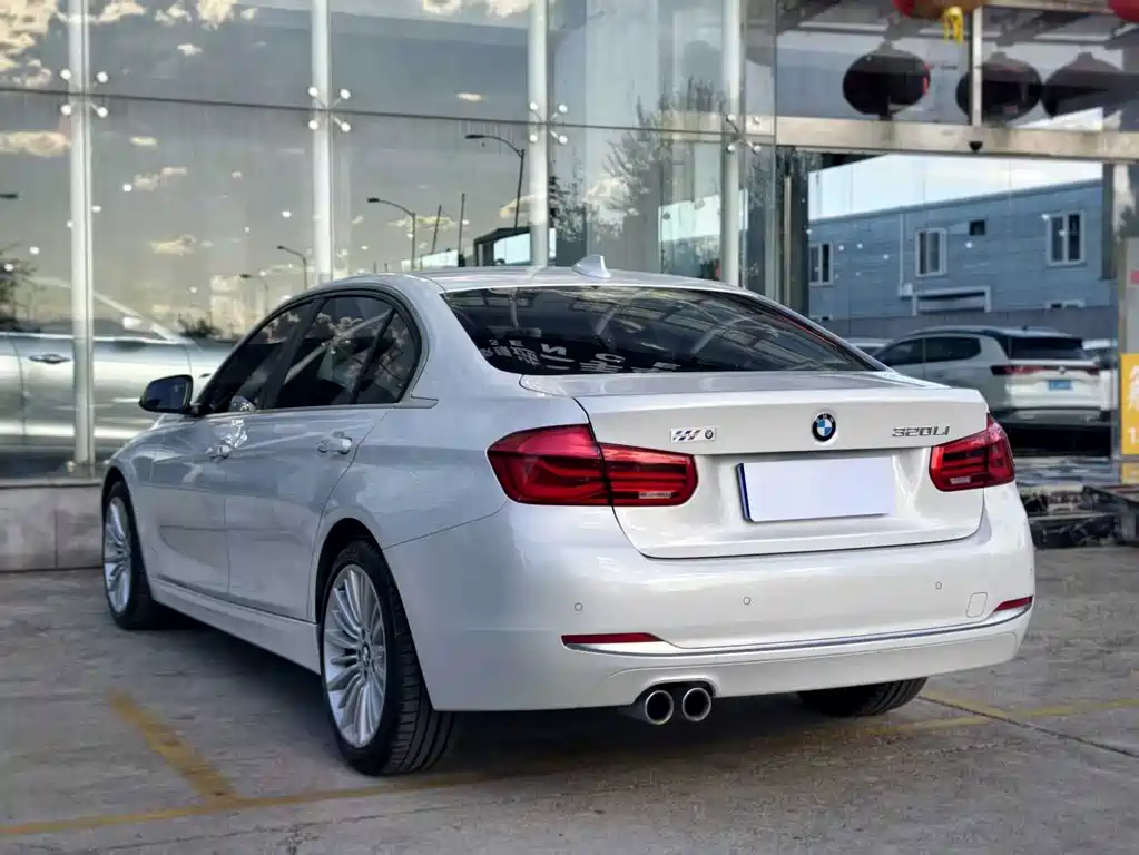 BMW 3 Series — миниатюра 14