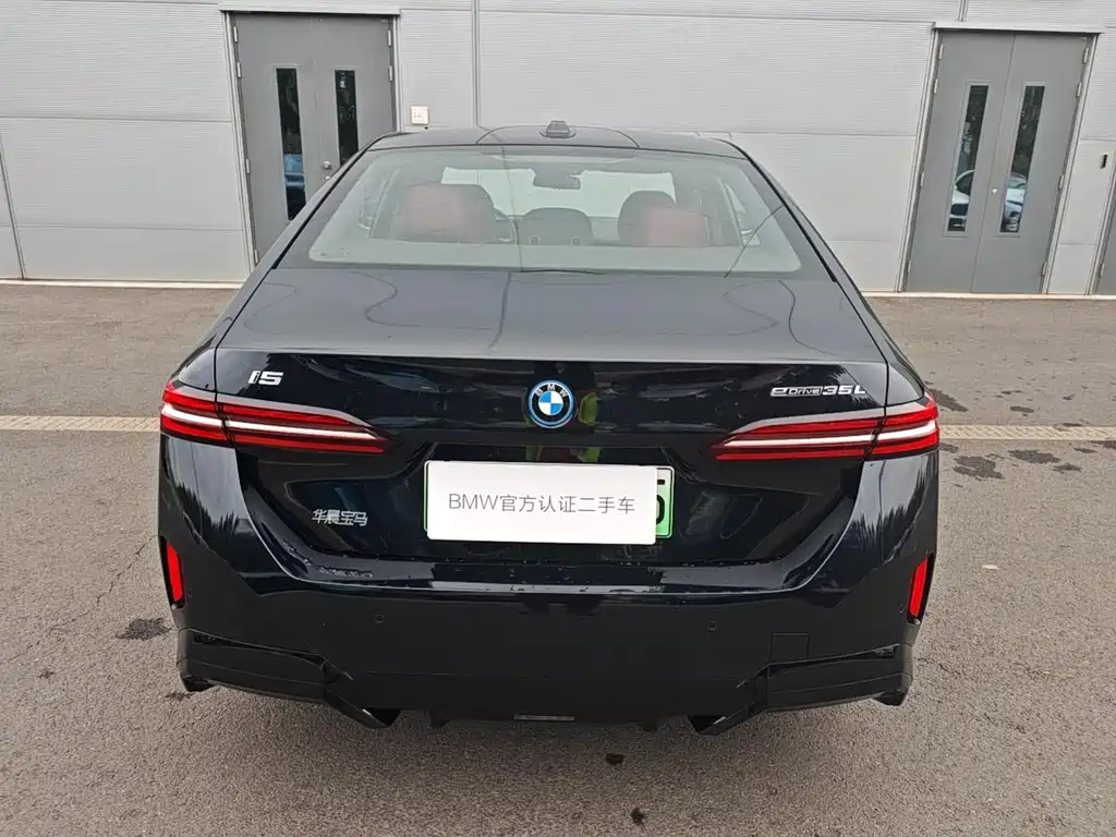 BMW i5 — миниатюра 4
