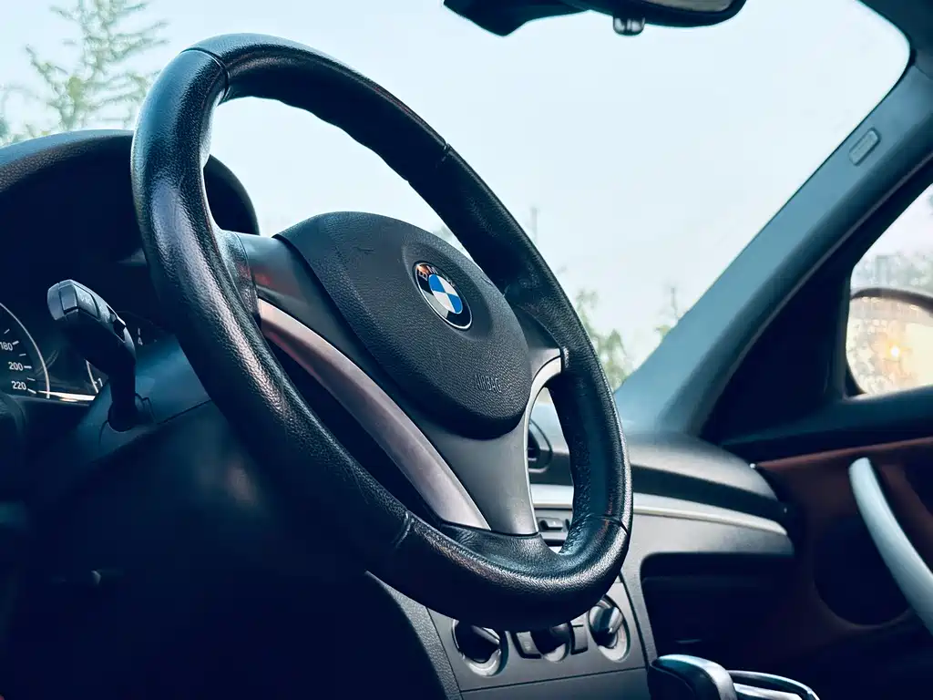 BMW 1 Series (Import) — миниатюра 10