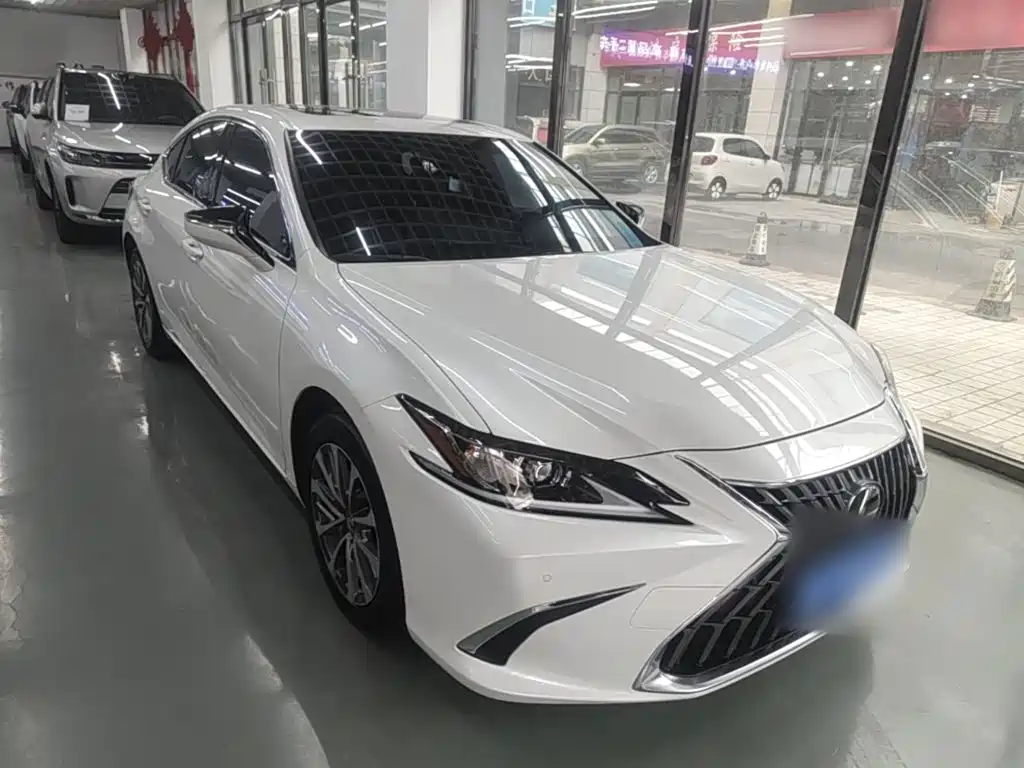 Lexus ES — миниатюра 4