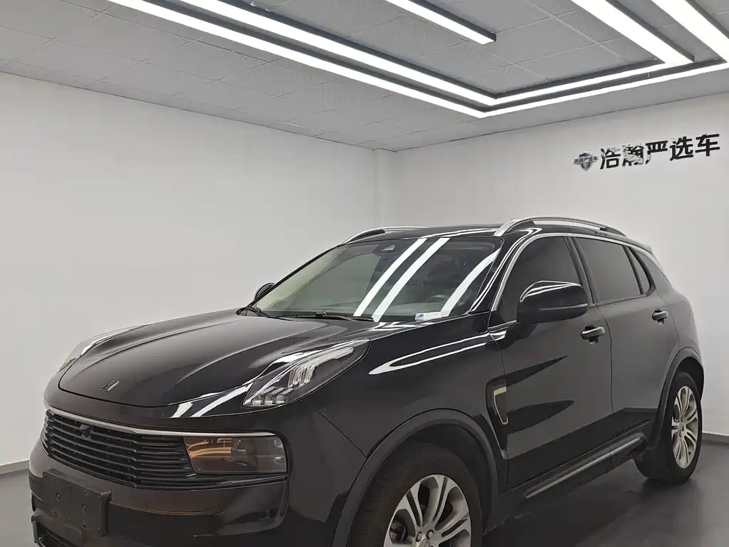 Lynk & Co 01