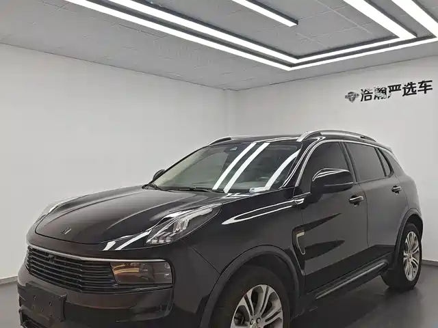 Lynk & Co 01