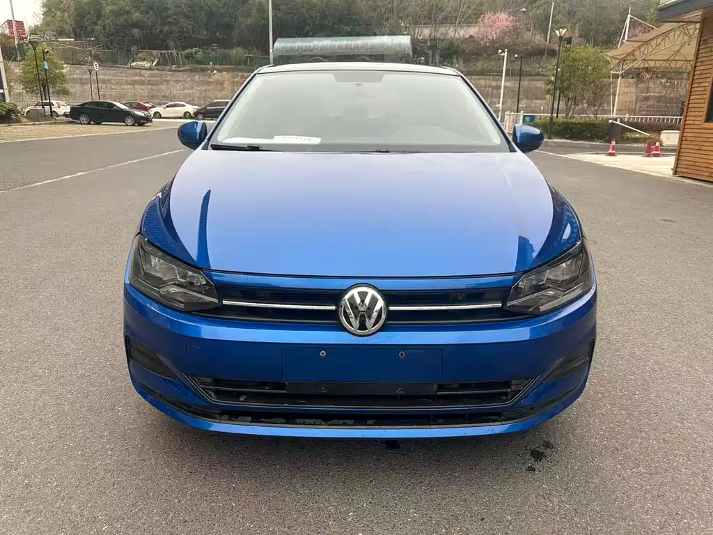 Volkswagen Polo 2019 Plus 1.5L Auto Dazzle Color Tech Edition