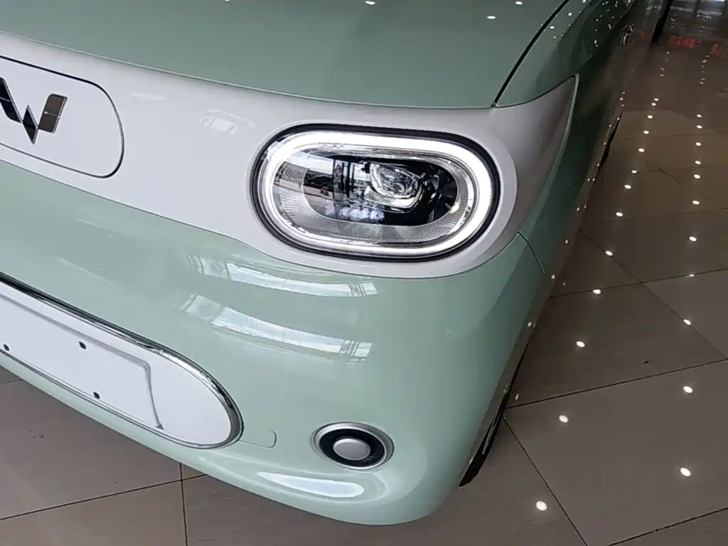 Wuling MINIEV — миниатюра 24