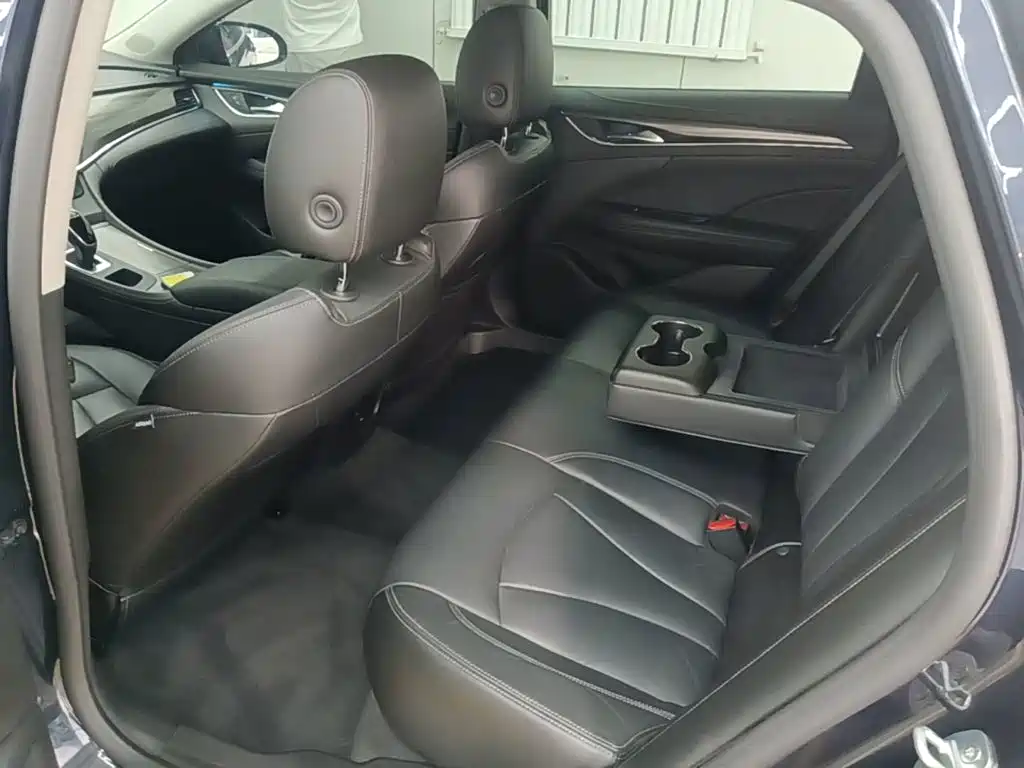 Buick LaCrosse — миниатюра 17