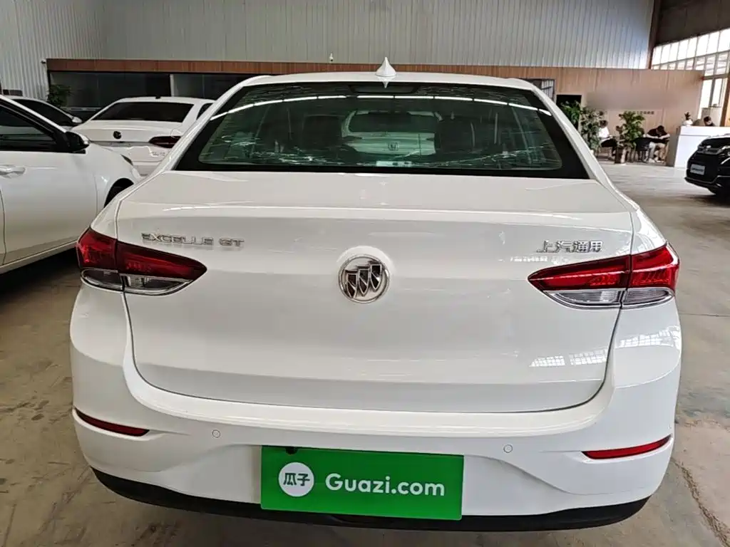 Buick Excelle — миниатюра 6
