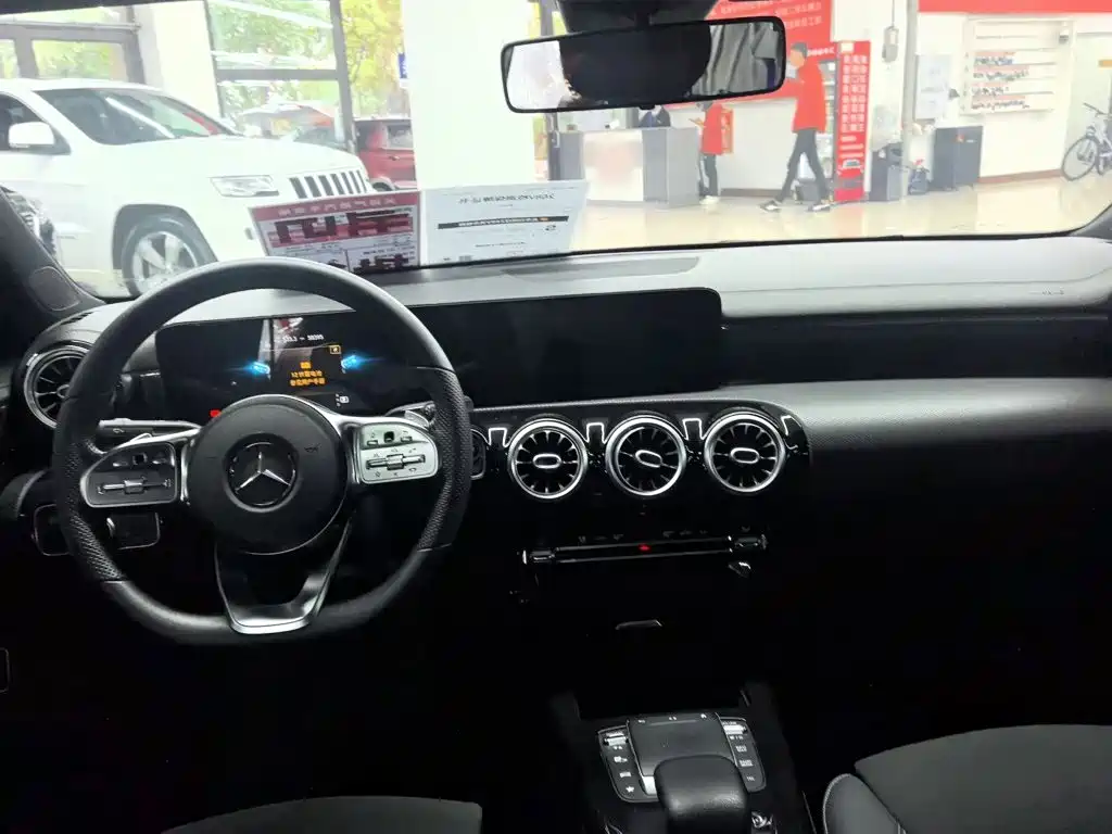 Mercedes-Benz A-Class — миниатюра 15