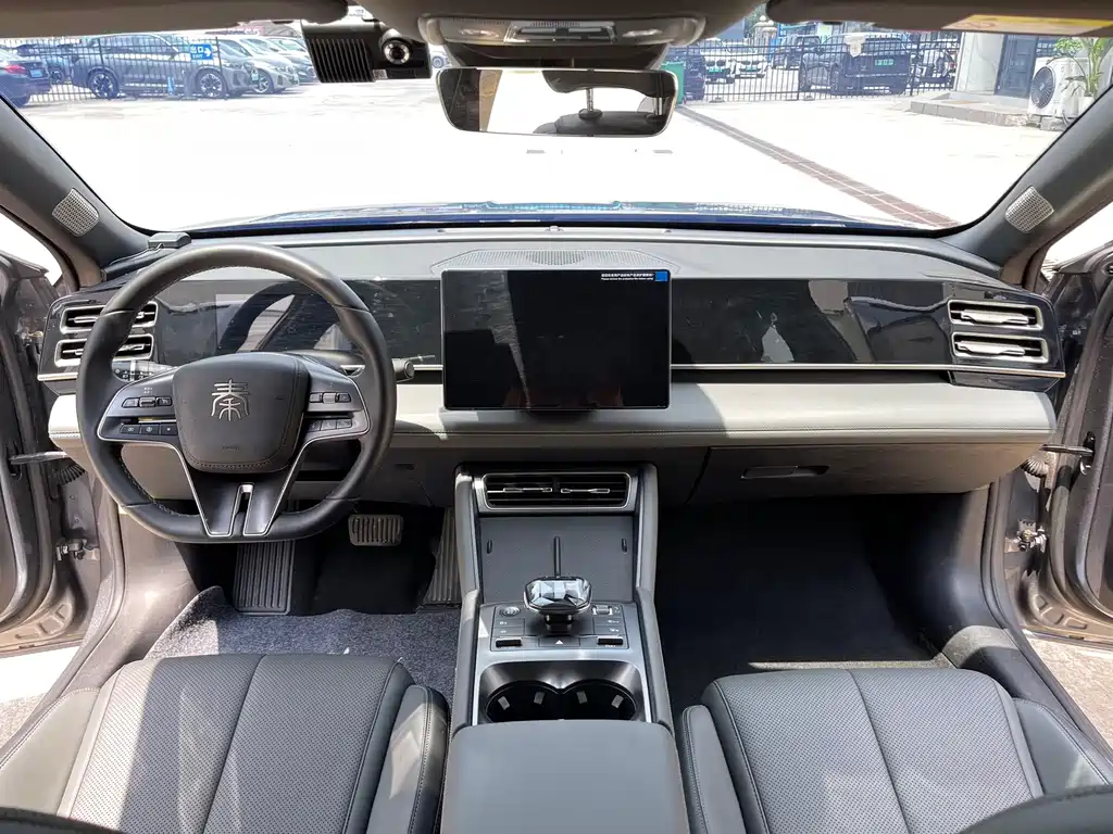 BYD Qin L — миниатюра 5