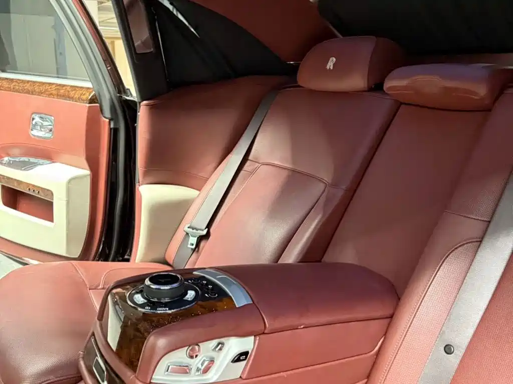 Rolls-Royce Ghost — миниатюра 9