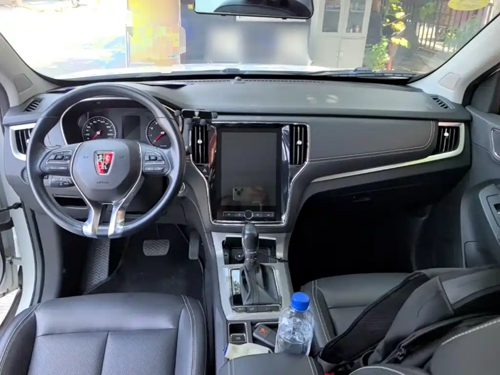 Roewe RX5 — миниатюра 10