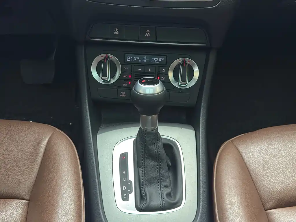 Audi Q3 — миниатюра 10