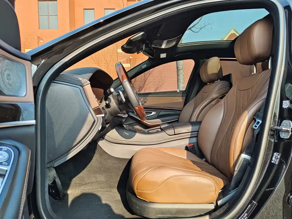 Mercedes-Benz S-Class — миниатюра 22