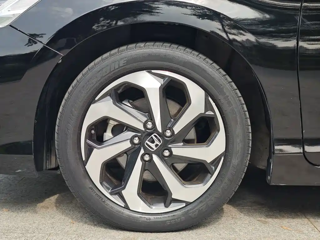 Honda Accord — миниатюра 10