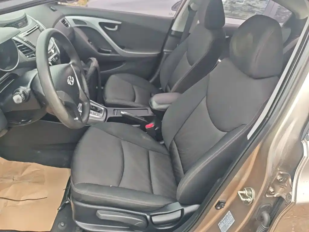 Hyundai Elantra Langdong — миниатюра 15