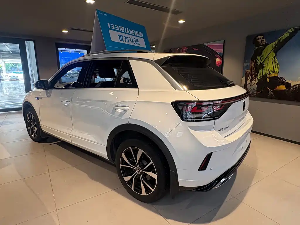 Volkswagen T-Roc — миниатюра 9