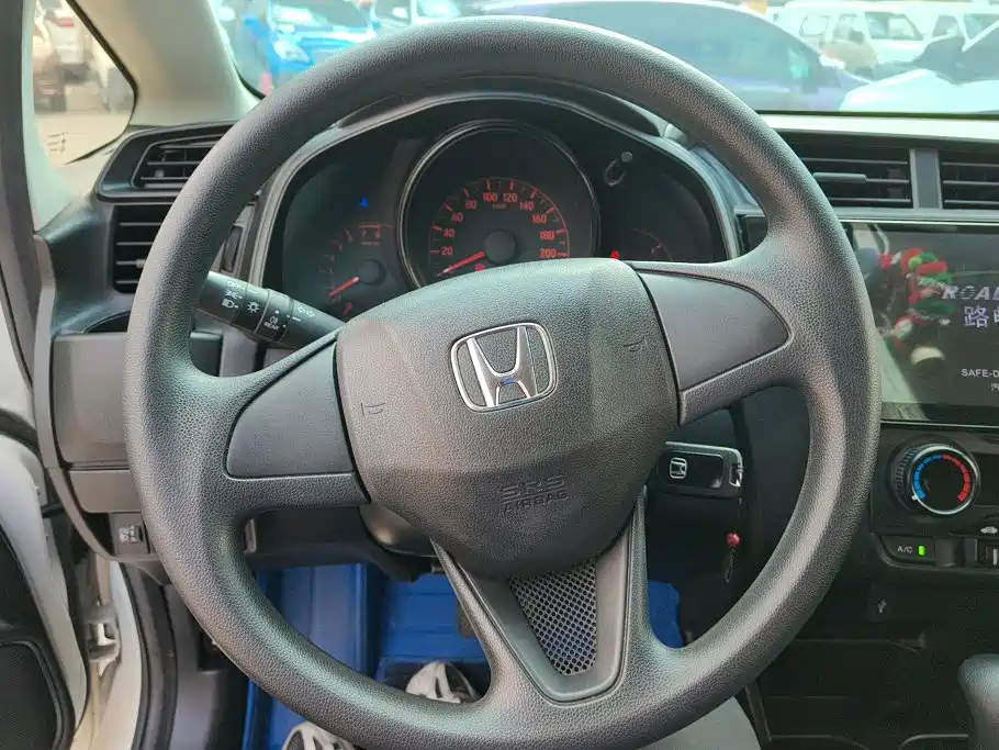 Honda Fit — миниатюра 15
