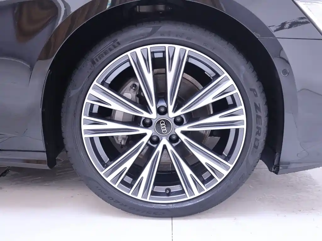 Audi A6L — миниатюра 6