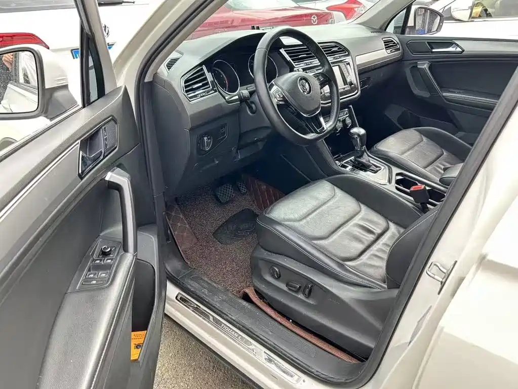 Volkswagen Tiguan L — миниатюра 9