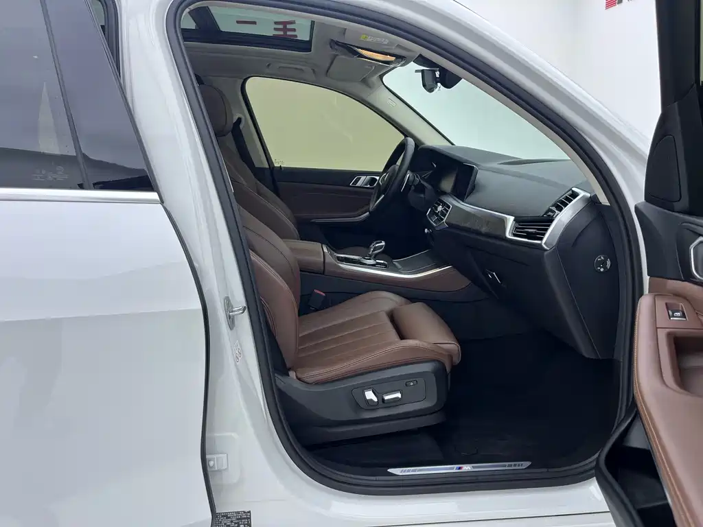 BMW X5 (Import) — миниатюра 12