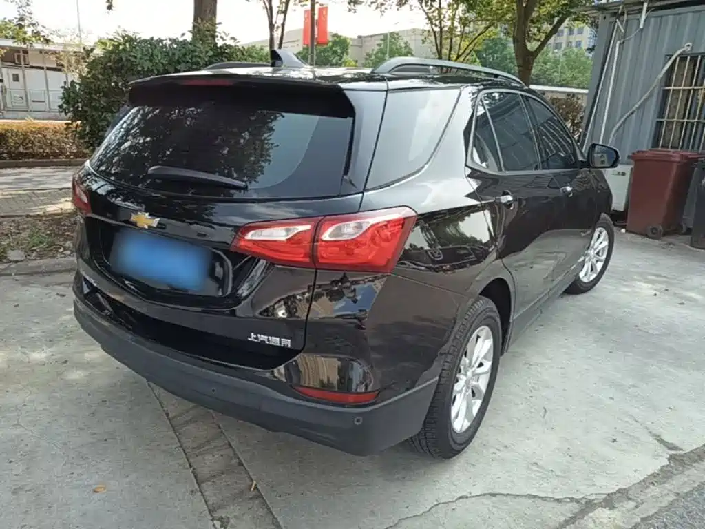Chevrolet Equinox — миниатюра 7