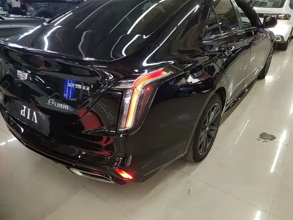 Cadillac CT4 — миниатюра 8
