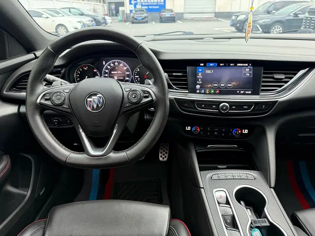 Buick Regal — миниатюра 6