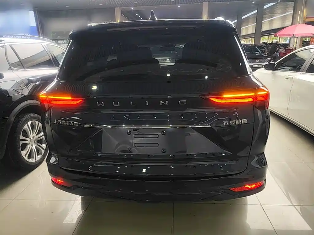 Wuling Victory — миниатюра 6