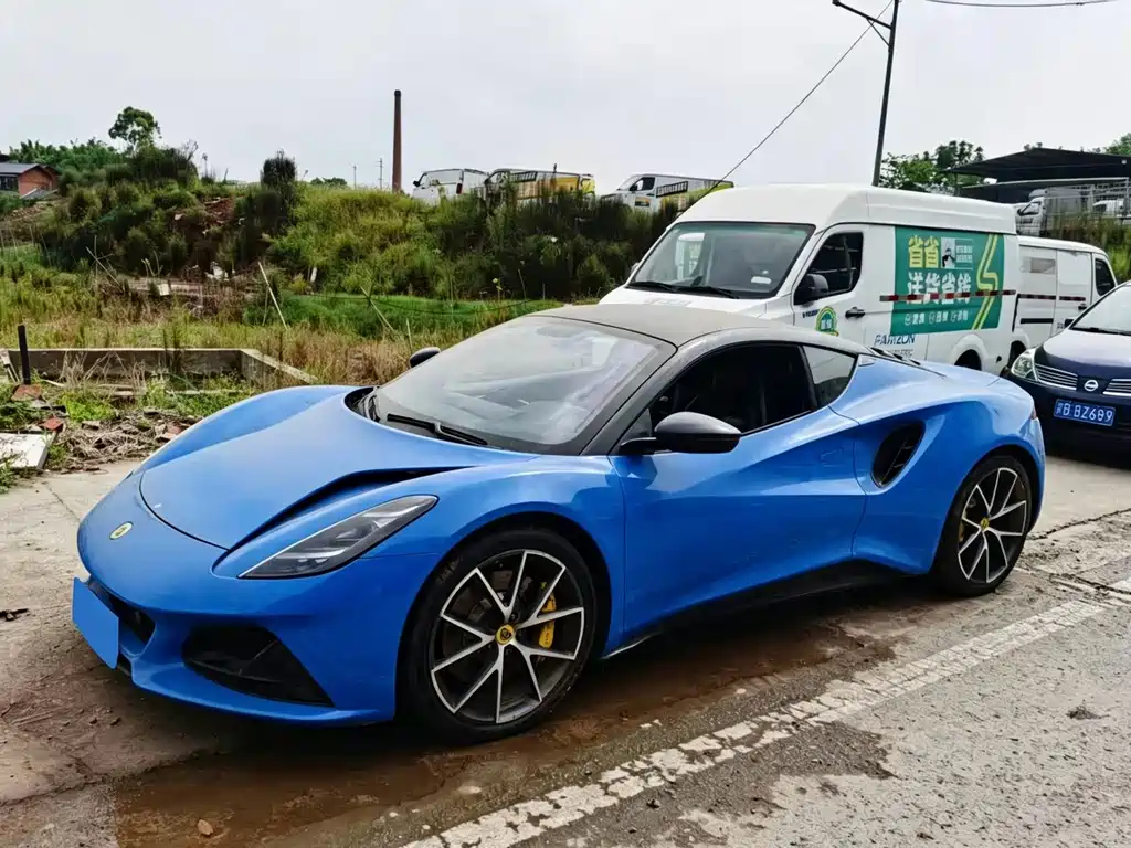 Lotus Emira