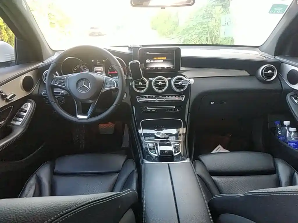 Mercedes-Benz GLC — миниатюра 10